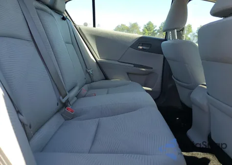 2017 Honda Accord Lx z USA, uszkodzony, nr VIN 1HGCR2F32HA146911